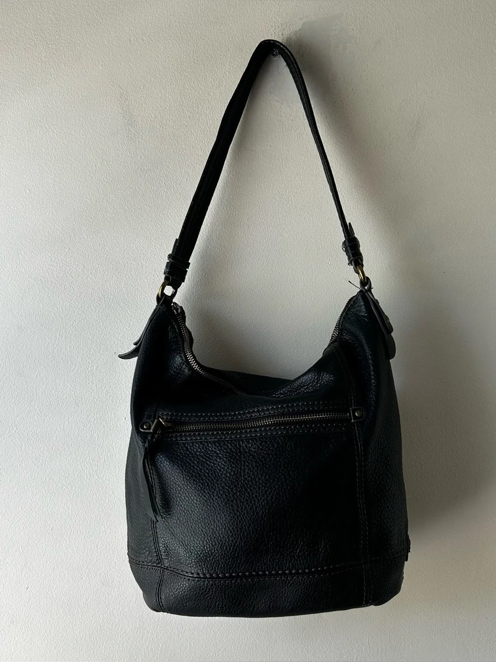 The SAK Leather Hobo Bag Purse Black